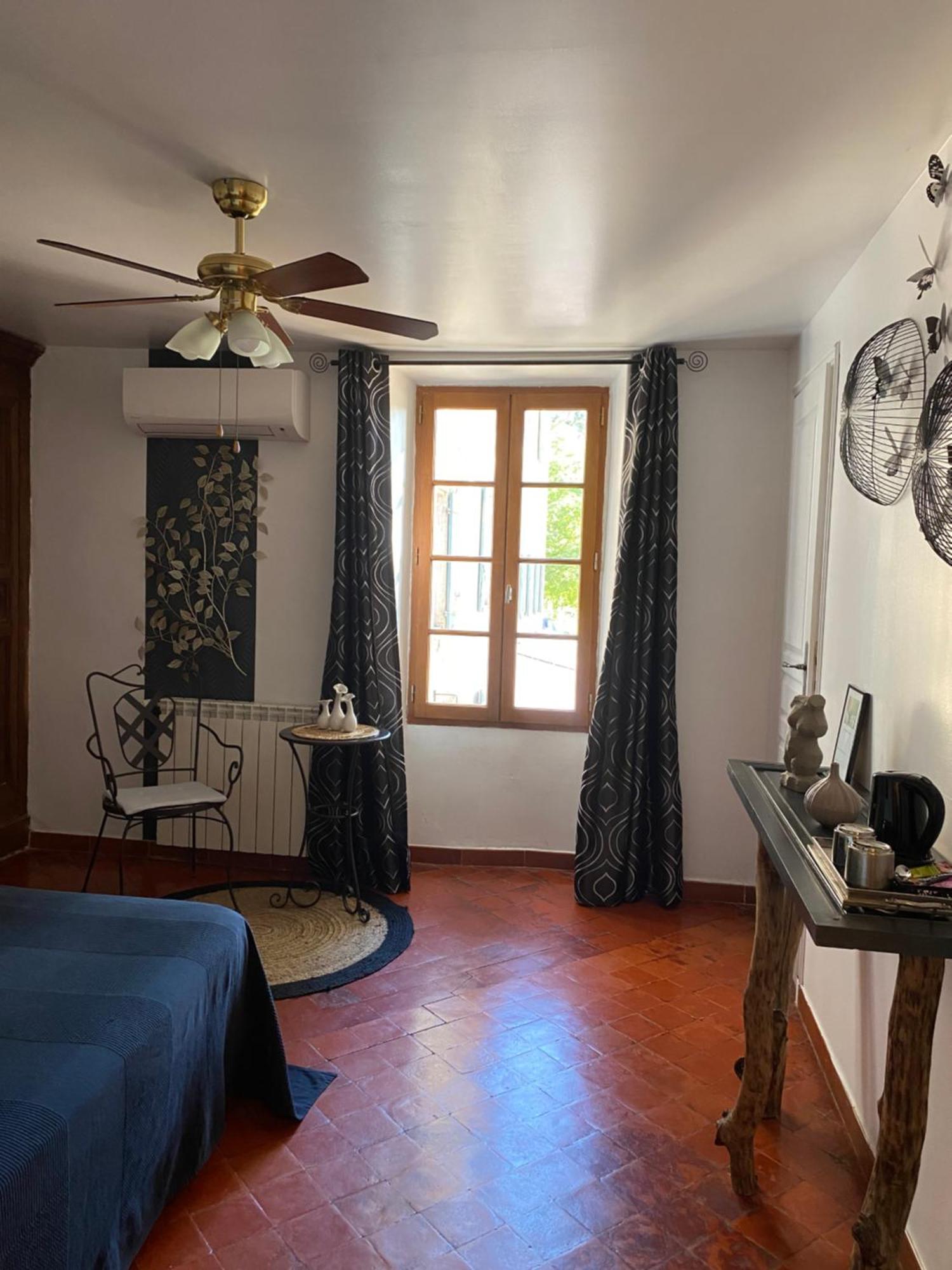 Domaine De Bellevue Chambre D'Hotes ボーム・ド・ヴニーズ エクステリア 写真